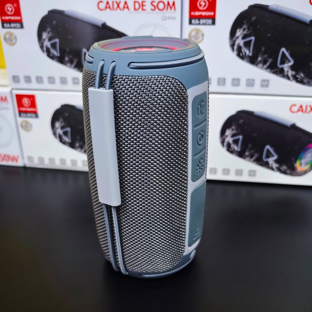A Festa Completa: Caixa de Som Kapbom 50W com Graves Potentes e Show de Luzes RGB