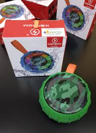 Música no Banho ou Piscina: Caixa Bluetooth Kapbom KA-8556 100% À Prova d'Água