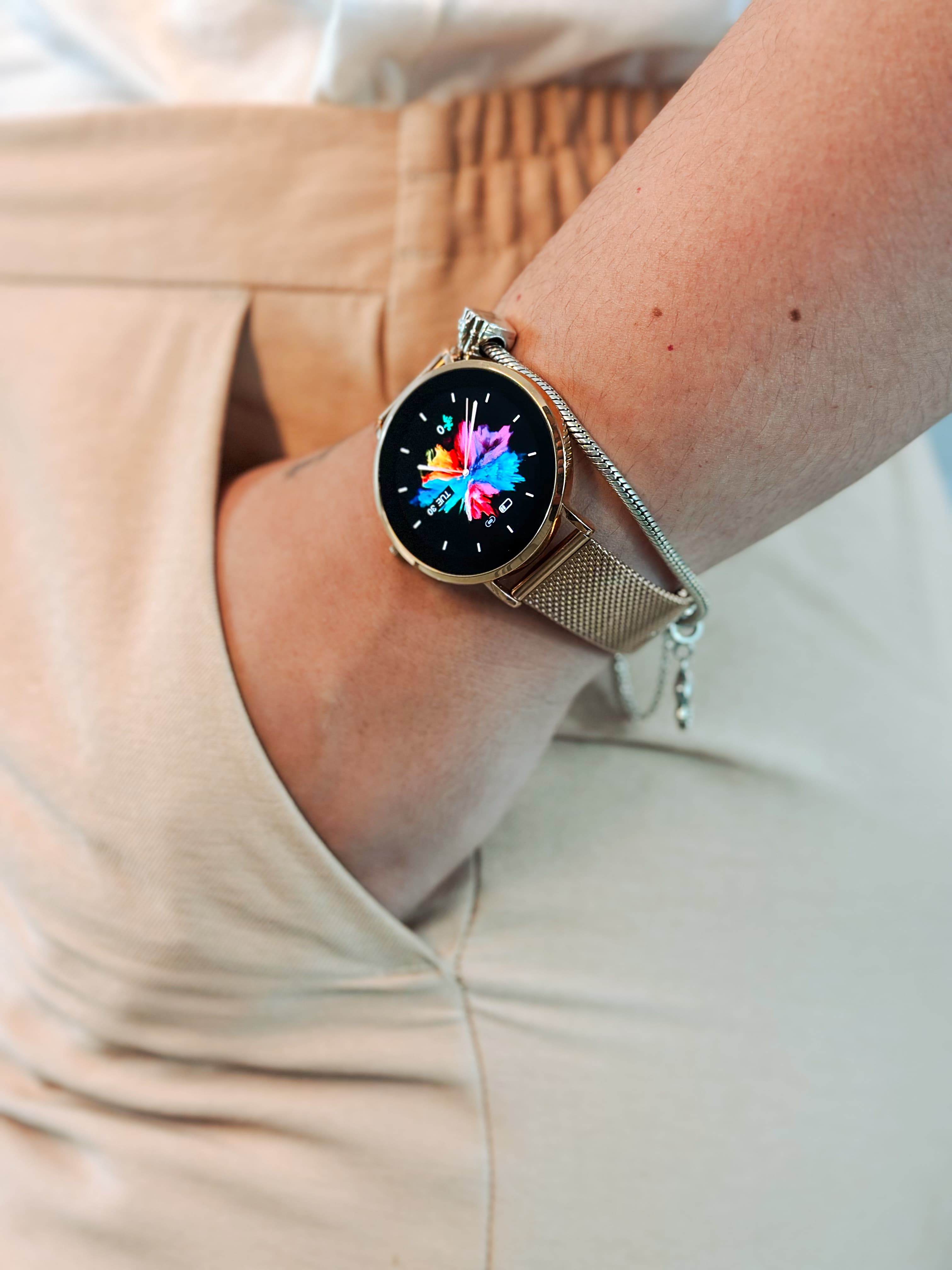 Smartwatch ROYALS CLASSIC: Elegância Inigualável com Tela AMOLED Deslumbrante e Proteção Gorilla Glass