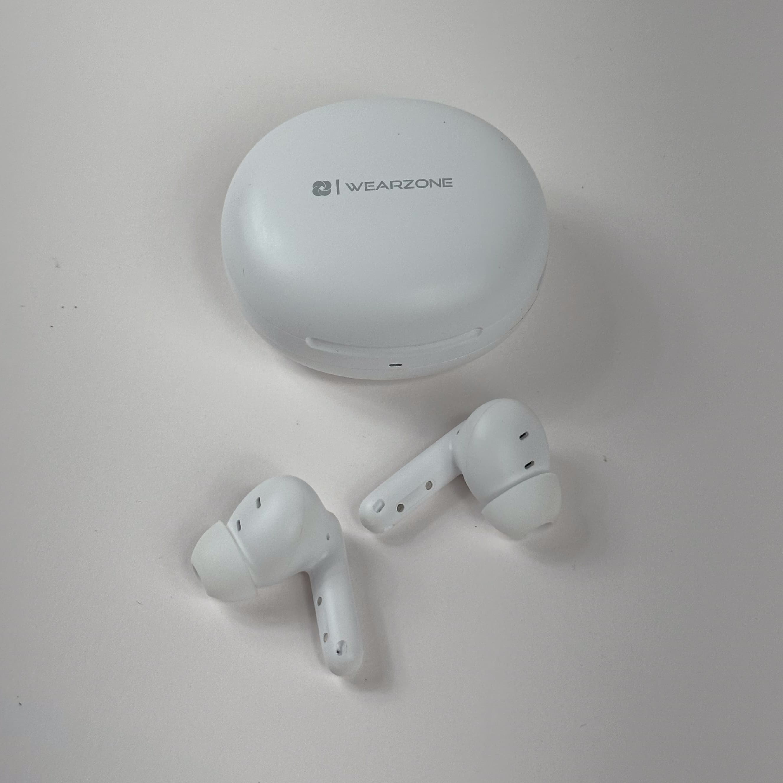 Conecte 2 Dispositivos: Fone TWS WZ06 com Cancelamento de Ruído (ANC) e Microfone ENC