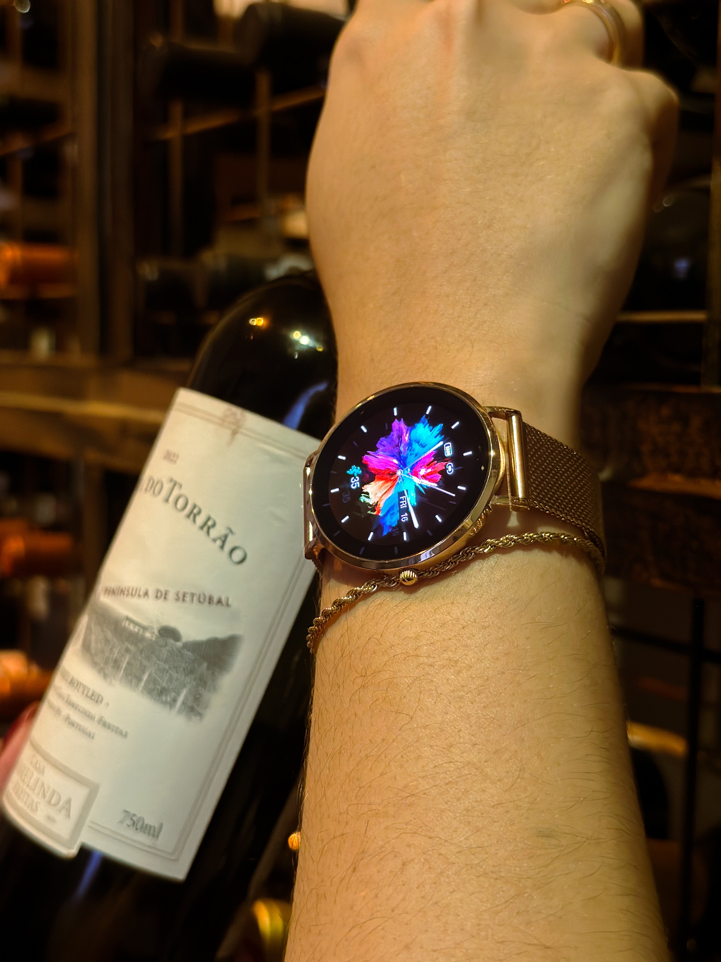 Smartwatch ROYALS CLASSIC: Elegância Inigualável com Tela AMOLED Deslumbrante e Proteção Gorilla Glass