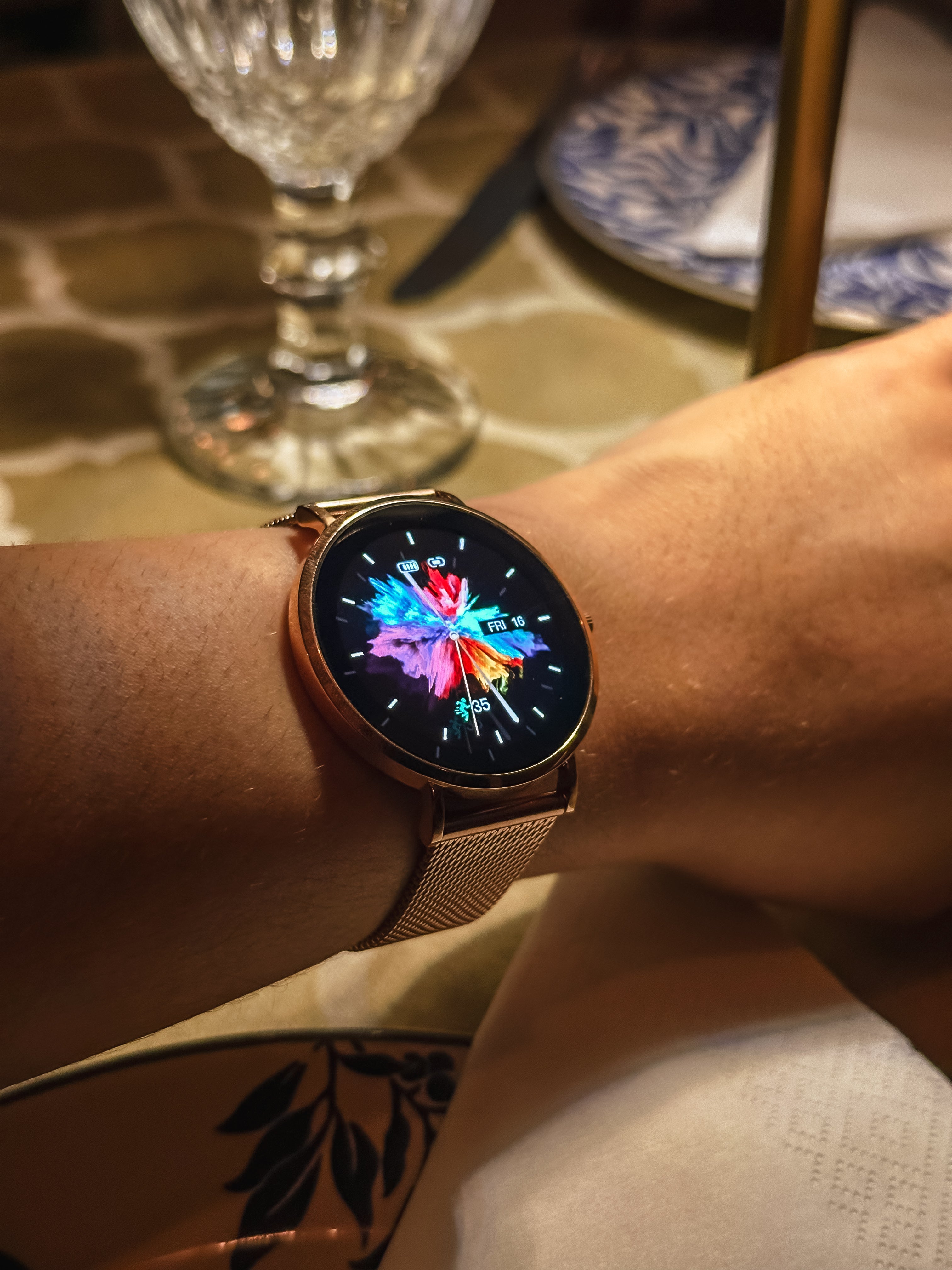 Smartwatch ROYALS CLASSIC: Elegância Inigualável com Tela AMOLED Deslumbrante e Proteção Gorilla Glass