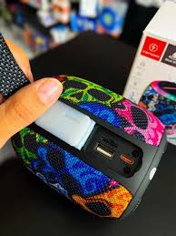 Música Sem Limites: Caixa Bluetooth KA-8193 100% À Prova D'Água (Ideal p/ Piscina e Banho)